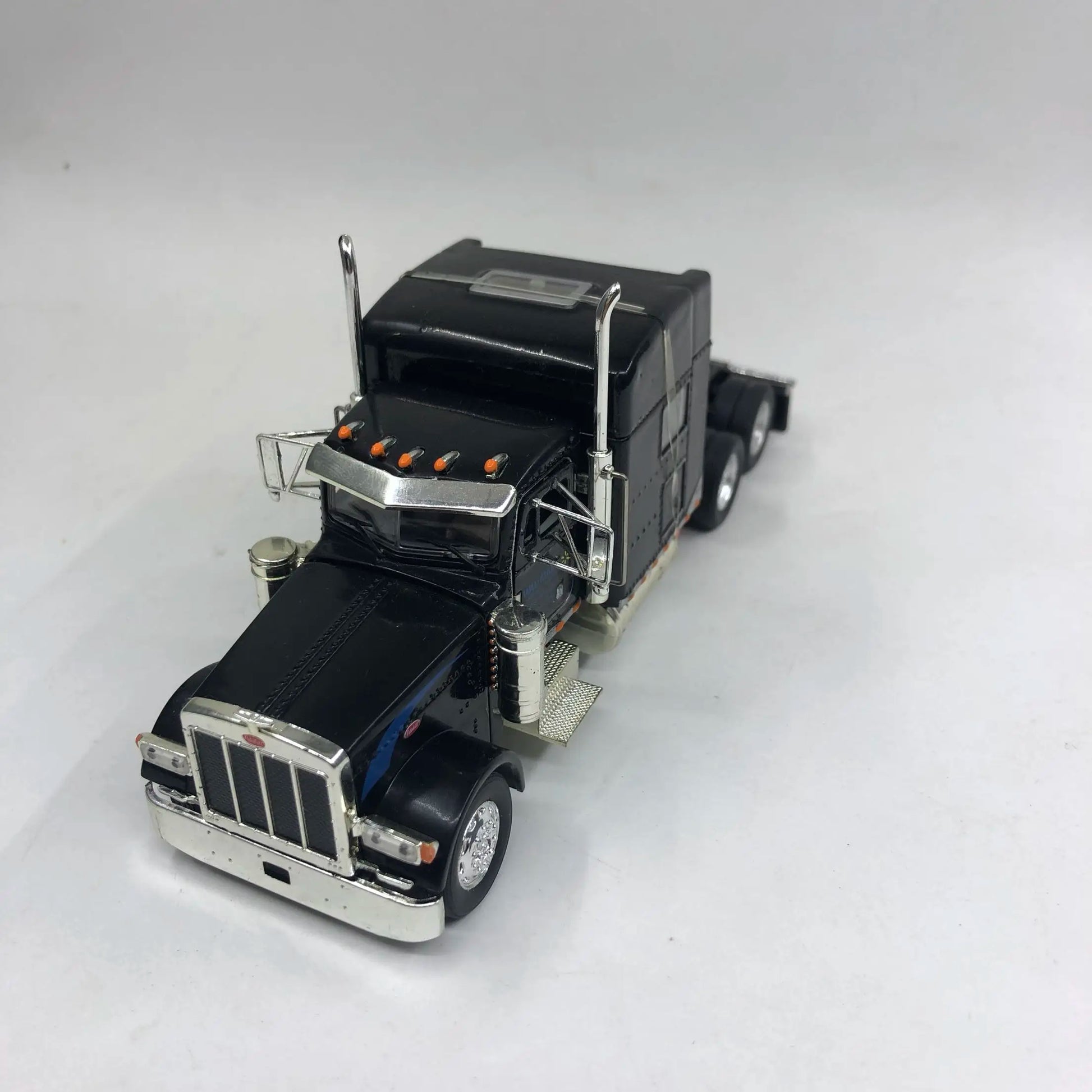 STL FILE Peterbilt Container Truck Head 1:53 Scale Die-Cast Alloy Model - American Style, Perfect for Collectors, Display, and Vehicle Toy Enthusiasts! - ARTISTIT