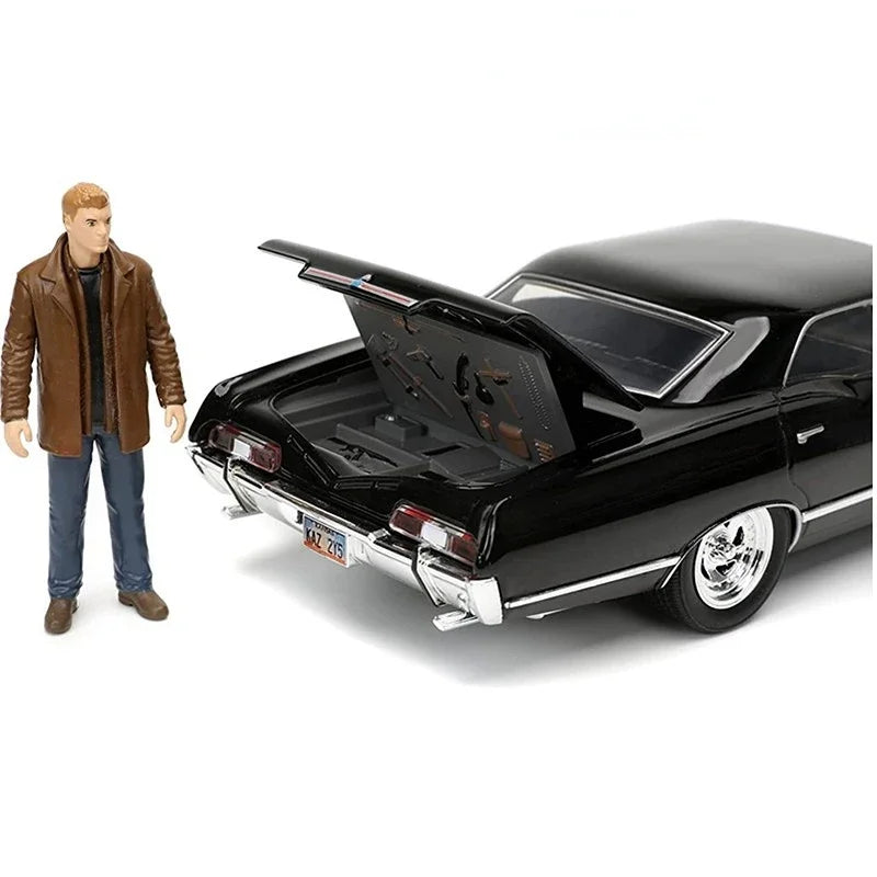 1:24 Scale 1967 Chevrolet Impala SS Sport Sedan - Highly Detailed Diecast Metal Alloy Model, Perfect CHEVY Toy for Kids, Ideal for Gifts and Collectors!